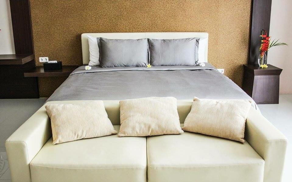 Pasific Beach Cottages Mangsit Chambre photo