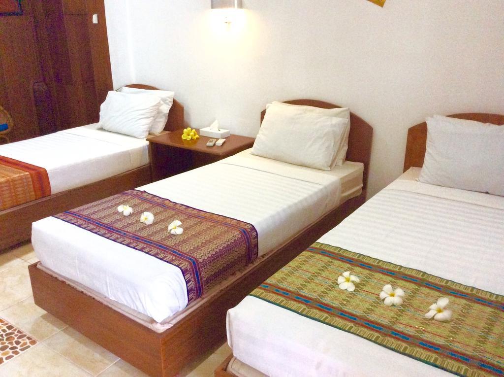 Pasific Beach Cottages Mangsit Extérieur photo