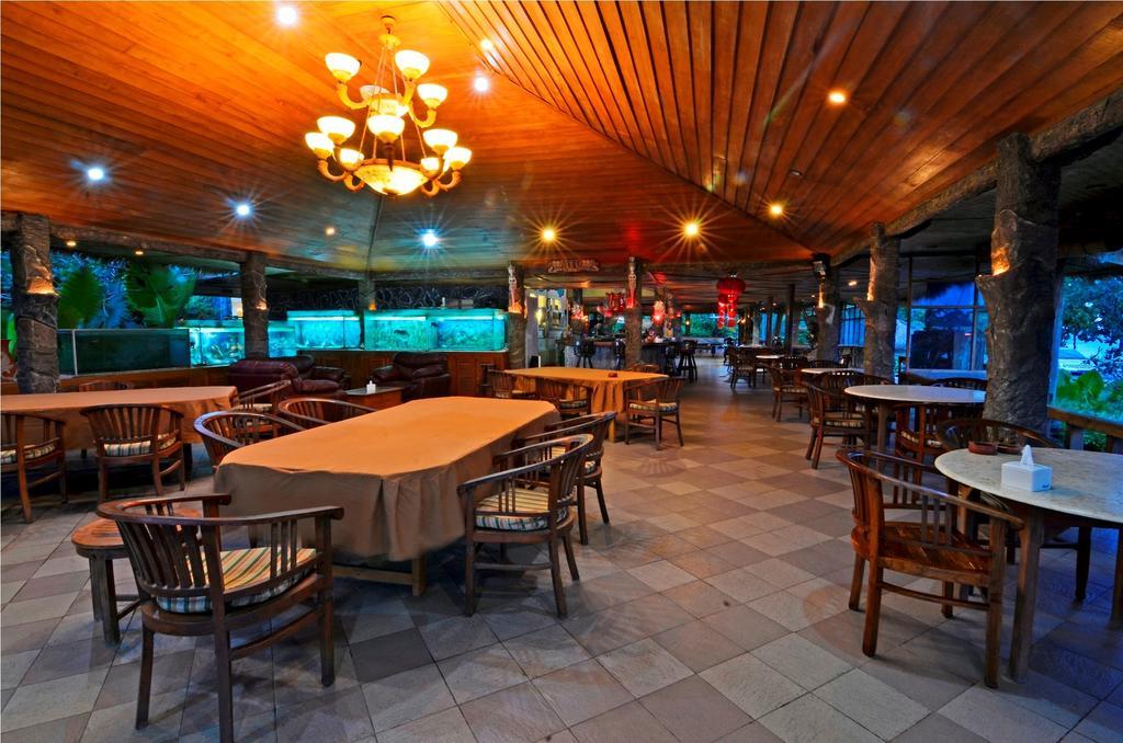 Pasific Beach Cottages Mangsit Extérieur photo