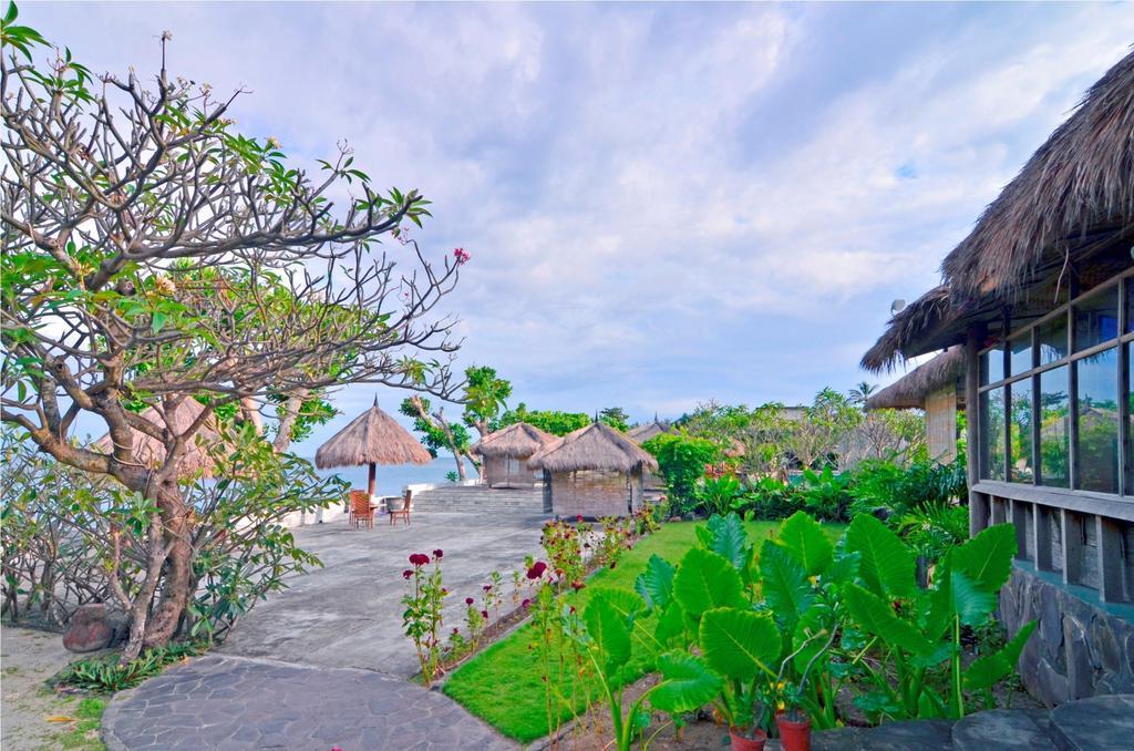 Pasific Beach Cottages Mangsit Extérieur photo